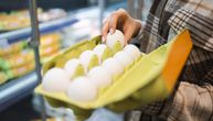 Svađali se, grabili jaja pred Uskrs: Umesto obilja, kupce u Evropi sačekali prazni rafovi