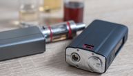 Britanija uskoro sa planom protiv prodaje e-cigareta deci: Srbija već zabranila prodaju