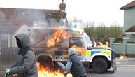 Molotovljevim koktelima na policiju: Napad na paradi protiv Sporazuma na Veliki petak