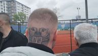 Svi su gledali u brutalnu tetovažu jednog navijača na Novakovom treningu u Banjaluci