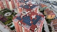 Stanari tri zgrade u jednom našem gradu neće plaćati zajednički struju: Proizvodiće je na svojim krovovima