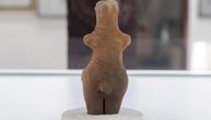 Kopali za gasovod, iskopali "Pazarku": Figurina stara 7.000 godina, na glavi naglašeni nos i rogovi
