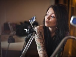 Seksi devojke sa tetovažama