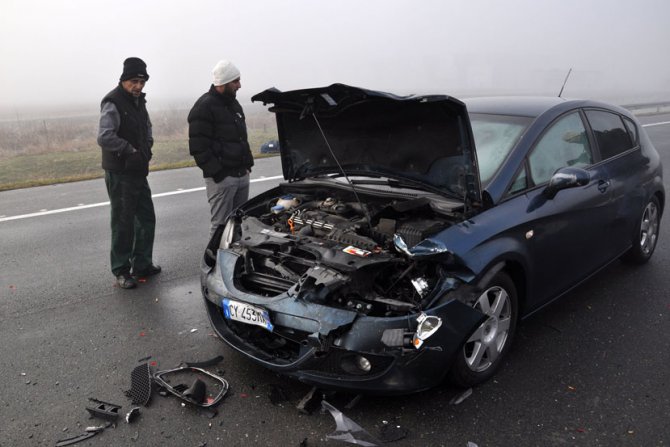 Lančani sudar na auto putu Šid – Beograd