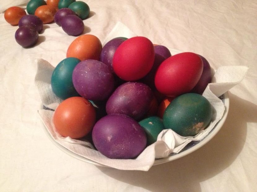 Tucanje jajima, Uskrs. Uskršnja jaja