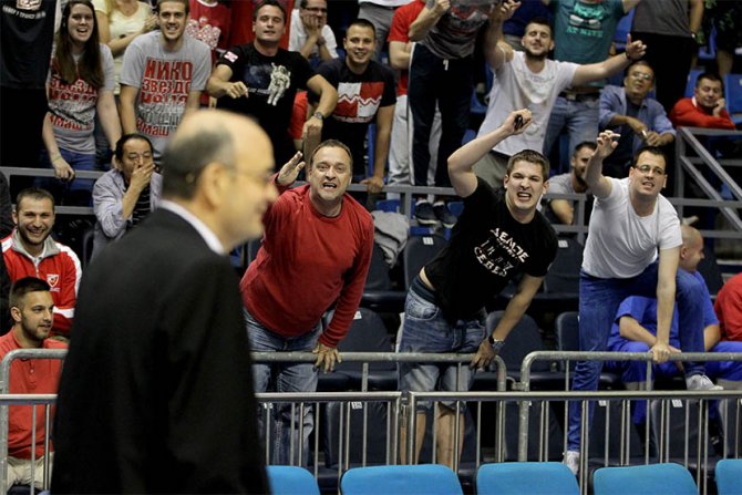 KK Crvena zvezda - KK Partizan, Duško Vujošević i Navijači KK Crvene zvezde