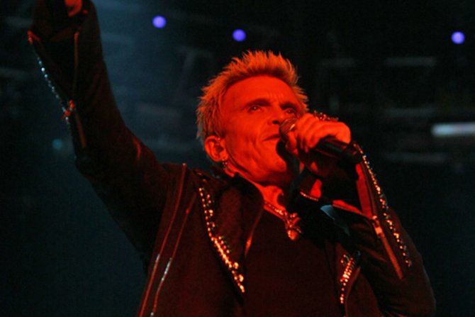 Bili Ajdol, Billy Idol