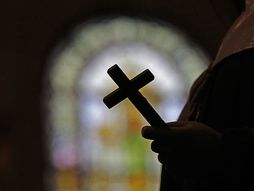 Pop Svestenik, krst, molitva