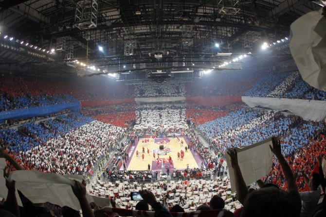 KK Crvena zvezda - KK Olimpijakos, navijači, Kombank Arena, navijači