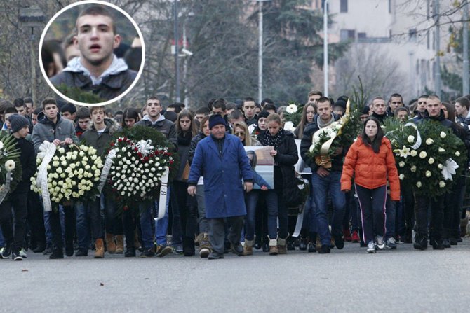 Sahrana, Sahranjena, Anastasija Beba Stajić na Bežanijskom groblju, Veljko Ražnatović