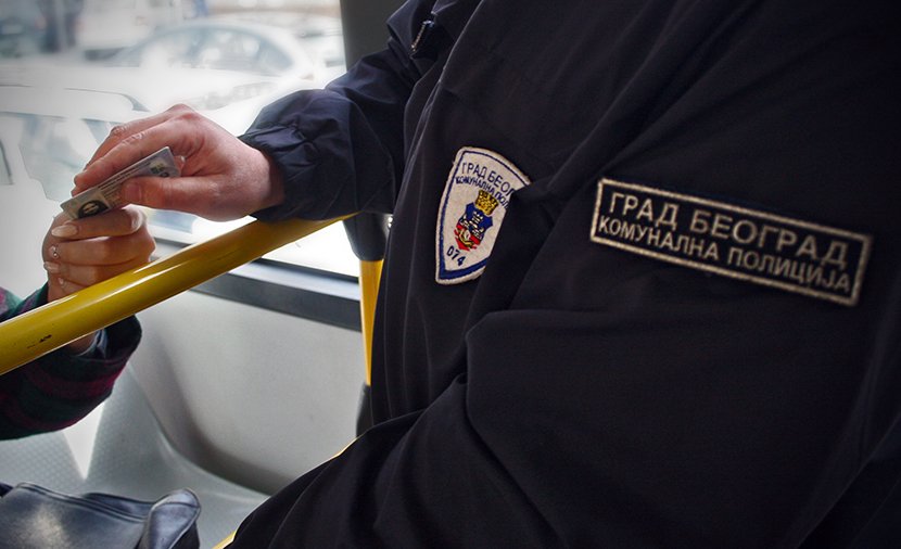 Kontrolorka, kontrola karata, Legitimacija, GSP, BUS PLUS, kazna za prevoz, Beogradska komunalna policija