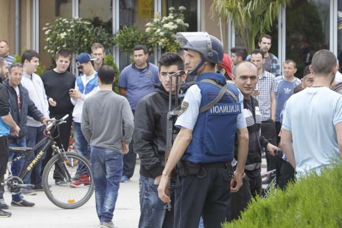 Oružani sukob policije i velike i naoružane grupe u Kumanovu