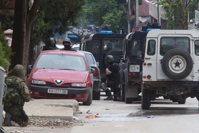 Oružani sukob policije i velike i naoružane grupe u Kumanovu