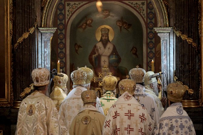 Saborna crkva, Svestenici, Liturgija 