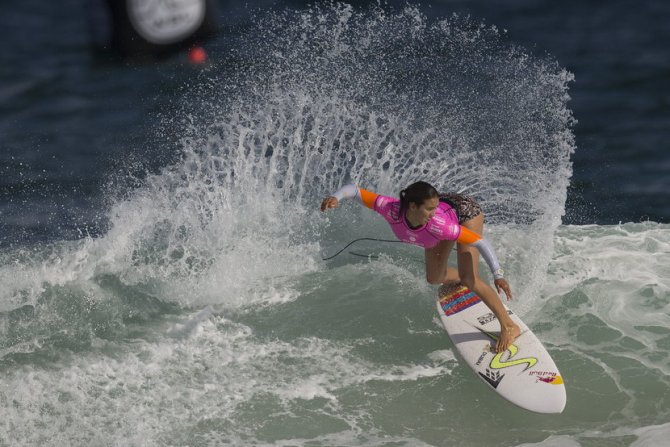 Brazil, surferi na plaži u Riju