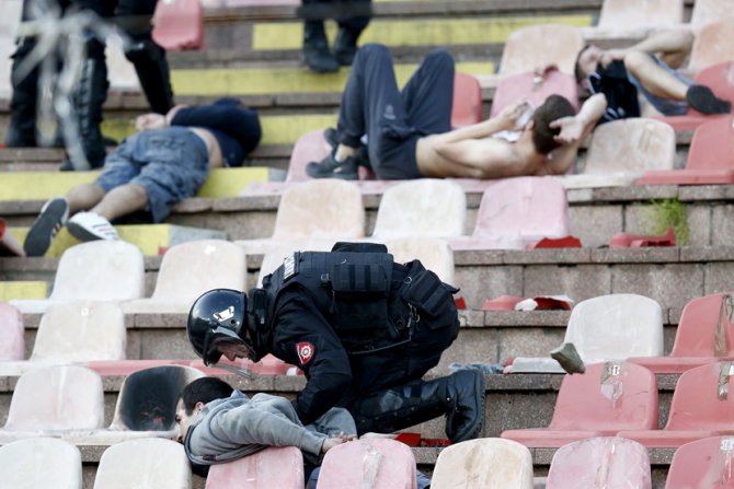 151. derbi, FK Crvena Zvezda - FK Partizan, tuča navijača