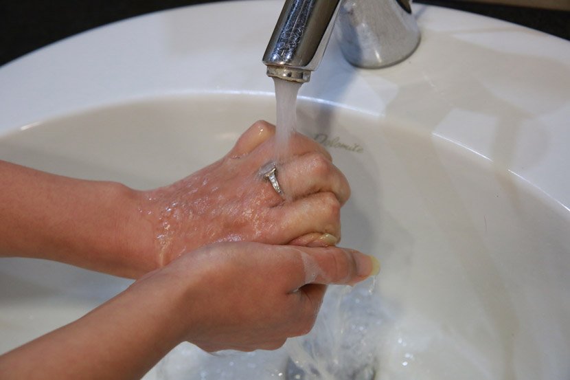 Prstenje, pranje ruku, lavabo, sapun, higijena, toalet, WC, česma, voda