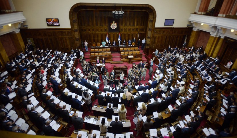 U Domu Narodne skupštine danas je počela konstitutivna sednica 11. saziva republičkog parlamenta.