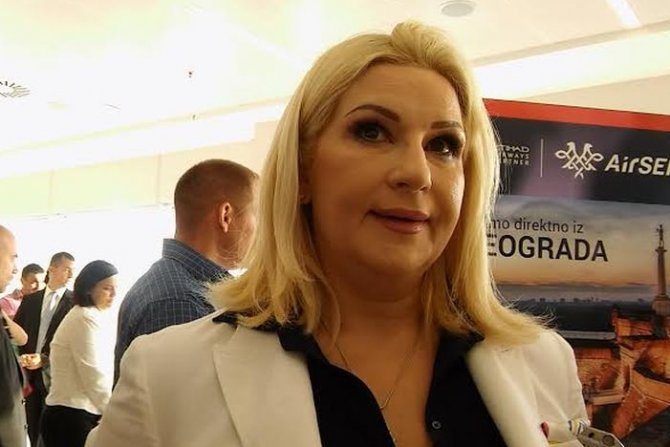 Zorana Mihajlović, let Beograd-Njujork, aerodrom Nikola Tesla