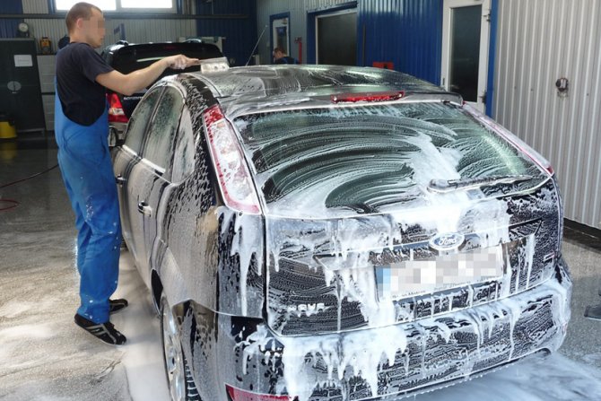 car-wash- Auto perionica, pranje auta automobila, kola,