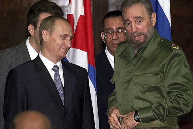 Vladimir Putin, Fidel Kastro