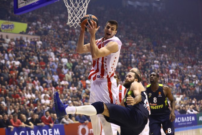 KK Crvena zvezda - KK Fenerbahce, Nemanja Dangubić