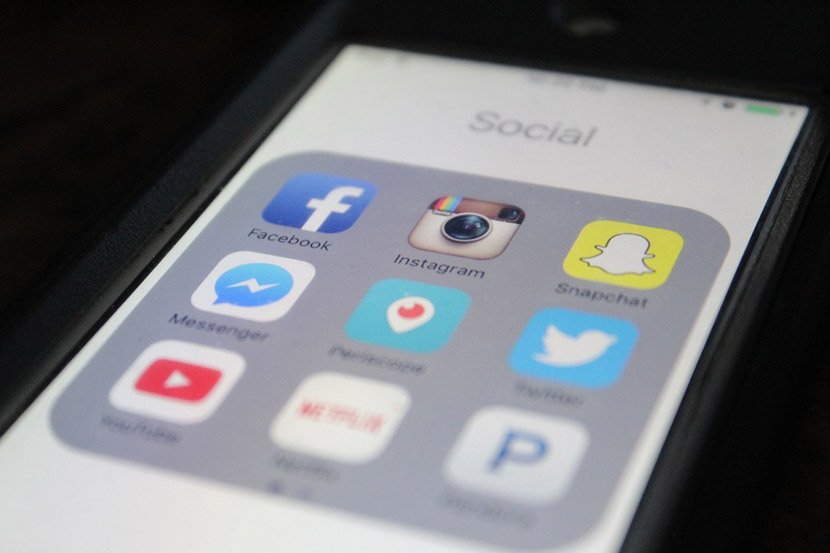  Facebook, Snapchat,  instagram,  aplikacije