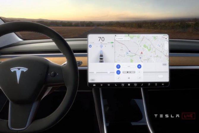 Tesla Model 3, električni automobil