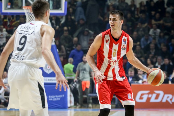 Kosarka, kk partizan - kk crvena zvezda, Košarkaški derbi, Pionir