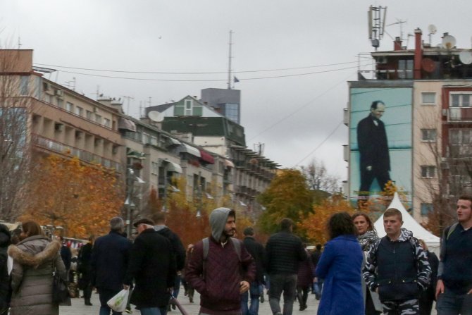 Kosovo, Priština, grad, panorama, ulica