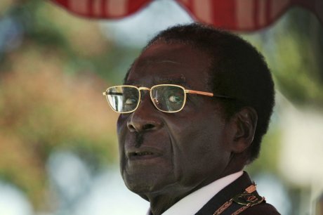 Predsednik Zimbabvea Robert Mugabe (93) podneo je danas ostavku.
