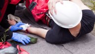 Radnik pao sa visine na Pančevačkom putu: S obilnim krvarenjem prebačen u Urgentni centar