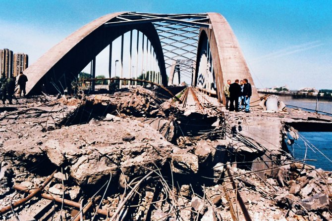 NATO Bombardovanje SRJ, Srbije, Novi Sad