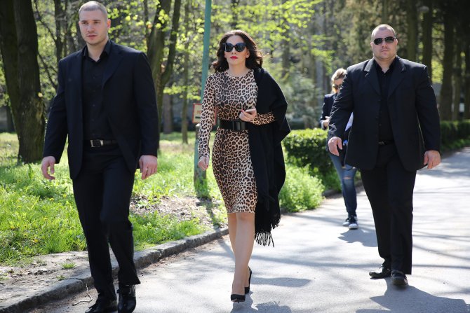 Tijana Kadović, grand Tijana Kadović, grand