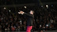 Odbrojavanje, konfete i skandiranje... Publika u transu, a evo kojim hitom je Željko Joksimović otvorio koncert! (VIDEO)