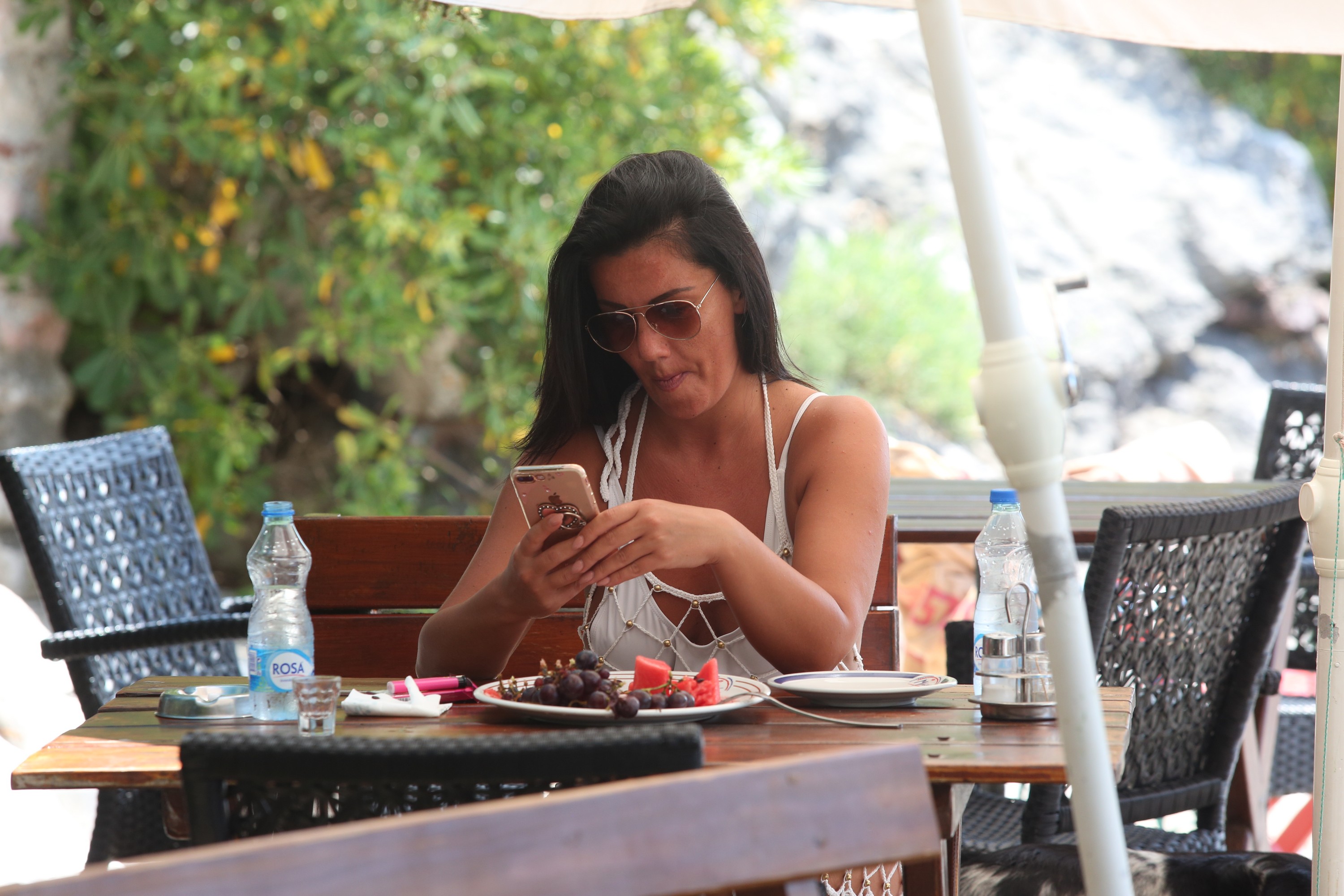 Pevačica neutešna zbog smrti voljene osobe: Objavila potresnu poruku "Sada si na boljem mestu..."