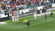Dok Mandžukić buši Lacio, Ronaldo besni što on nije dao gol: Neverovatna reakcija Kristijana kod pogotka Juvea (VIDEO)