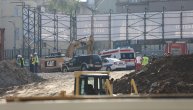Poginuo radnik posle obrušavanja zida kod bivše američke ambasade: Prve fotografije sa gradilišta u Kneza Miloša (VIDEO)