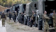 Kolona od 45 vozila KFOR-a ušla na sever Kosova! Nose opremu za blokade i pravljenje barijera