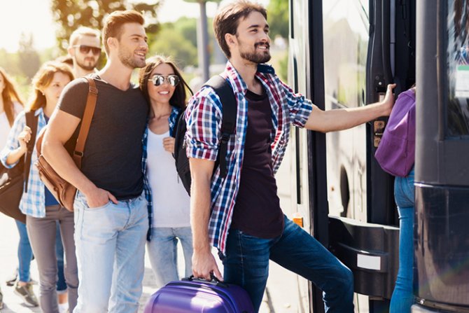 Student, autobus, kofer