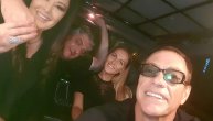 Žan Klod Van Dam lumpovao sa Draganom Mirković, ispijali najskuplje šampanjce, plesali, a snimak iz kola je hit! (VIDEO)