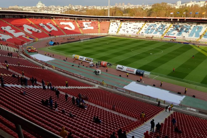 Marakana, stadion Rajko Mitić, navijači, Fudbalska reprezentacija Srbije, Fudbalska reprezentacija Crne Gore