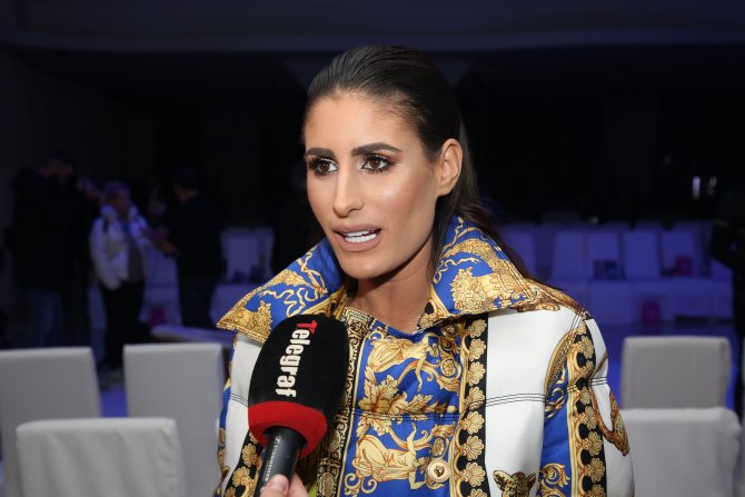 Dijana Janković, Revija Bate Spasojevića