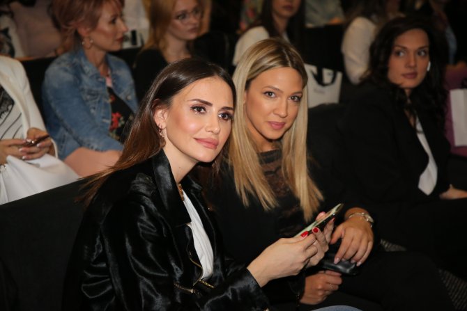 Laza masterklas (kurs šminkanja)