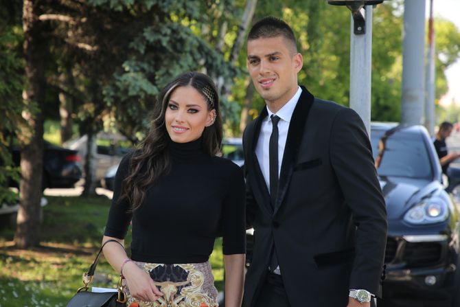 Danijela Karić i Ivan Mileusnić venčanje Danijela Karić i Ivan Mileusnić venčanje