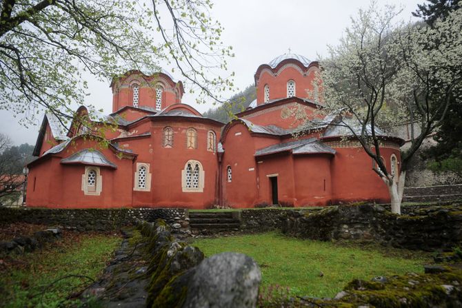 PECKA PATRIJARSIJA VASKRS