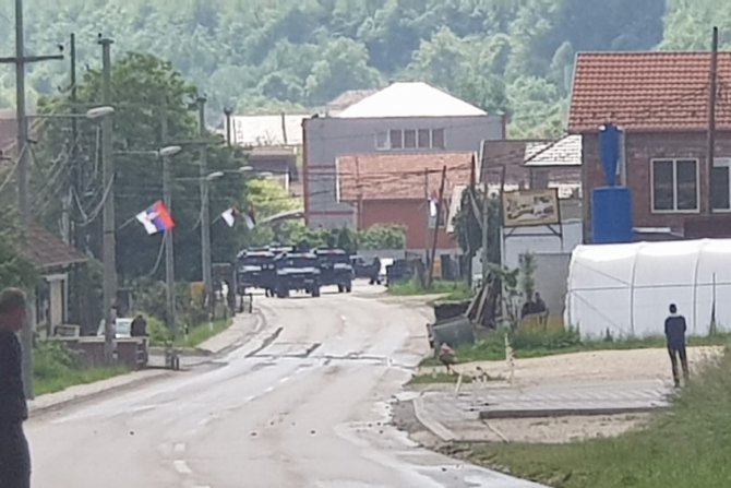 KFOR, džipovi, Kosovo