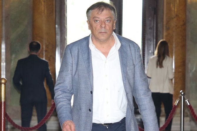 Novica Tončev Novica Tončev