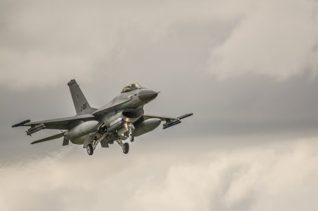 Avion F16, F-16