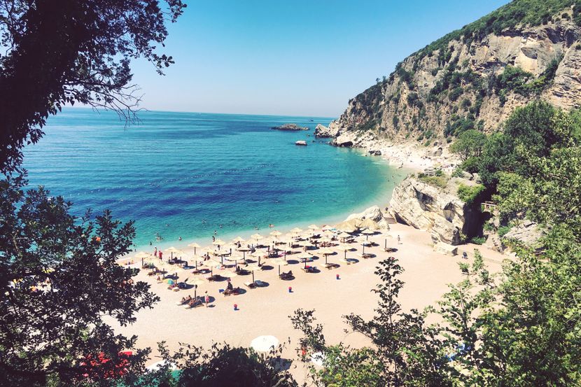 Sasvim slučajno sam u Crnoj Gori otkrila plažu koja izgleda kao da ste na Karibima - Telegraf.rs